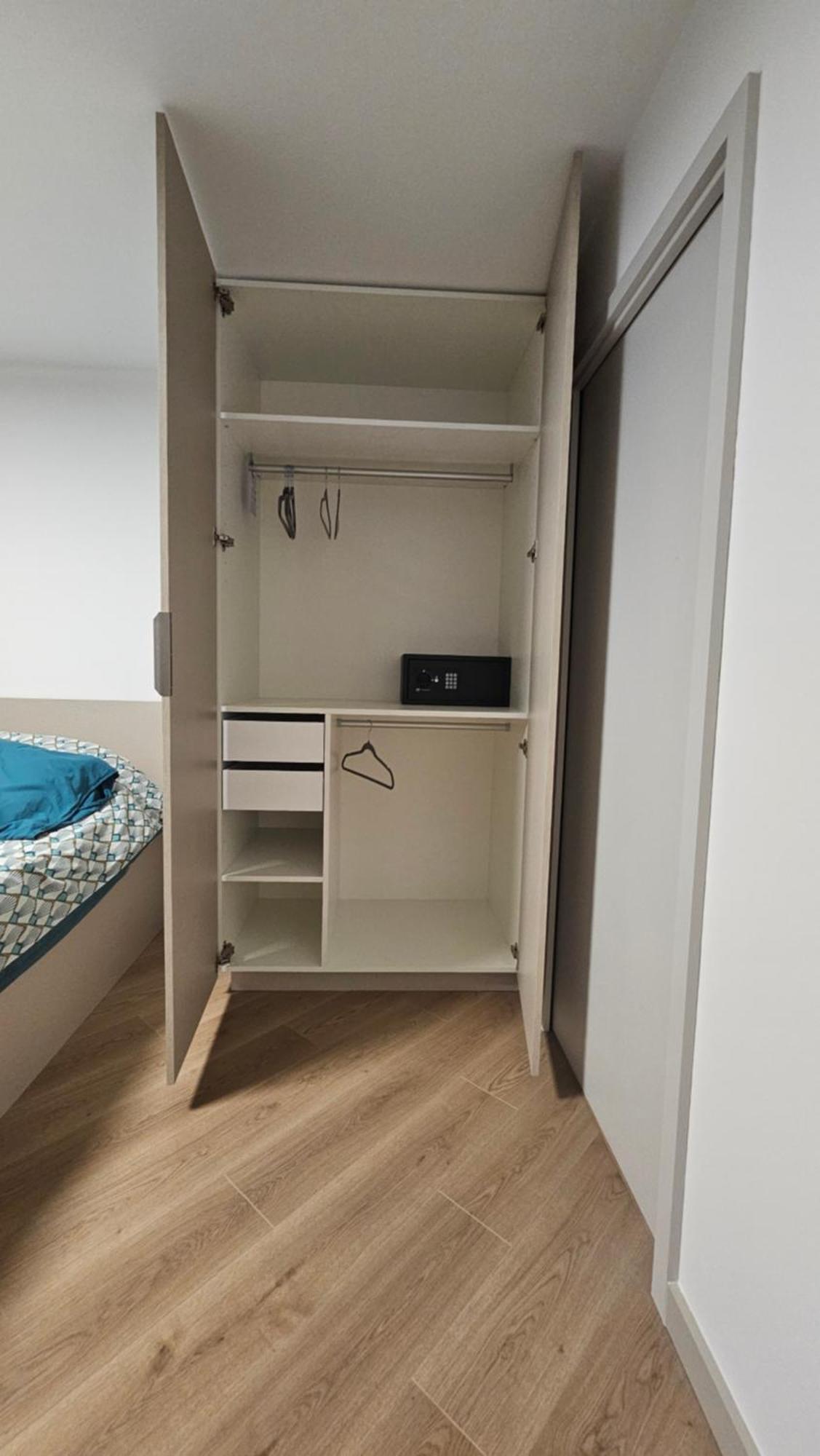 La Maison Bleue Holiday home Saint-Mitre-les-Remparts
