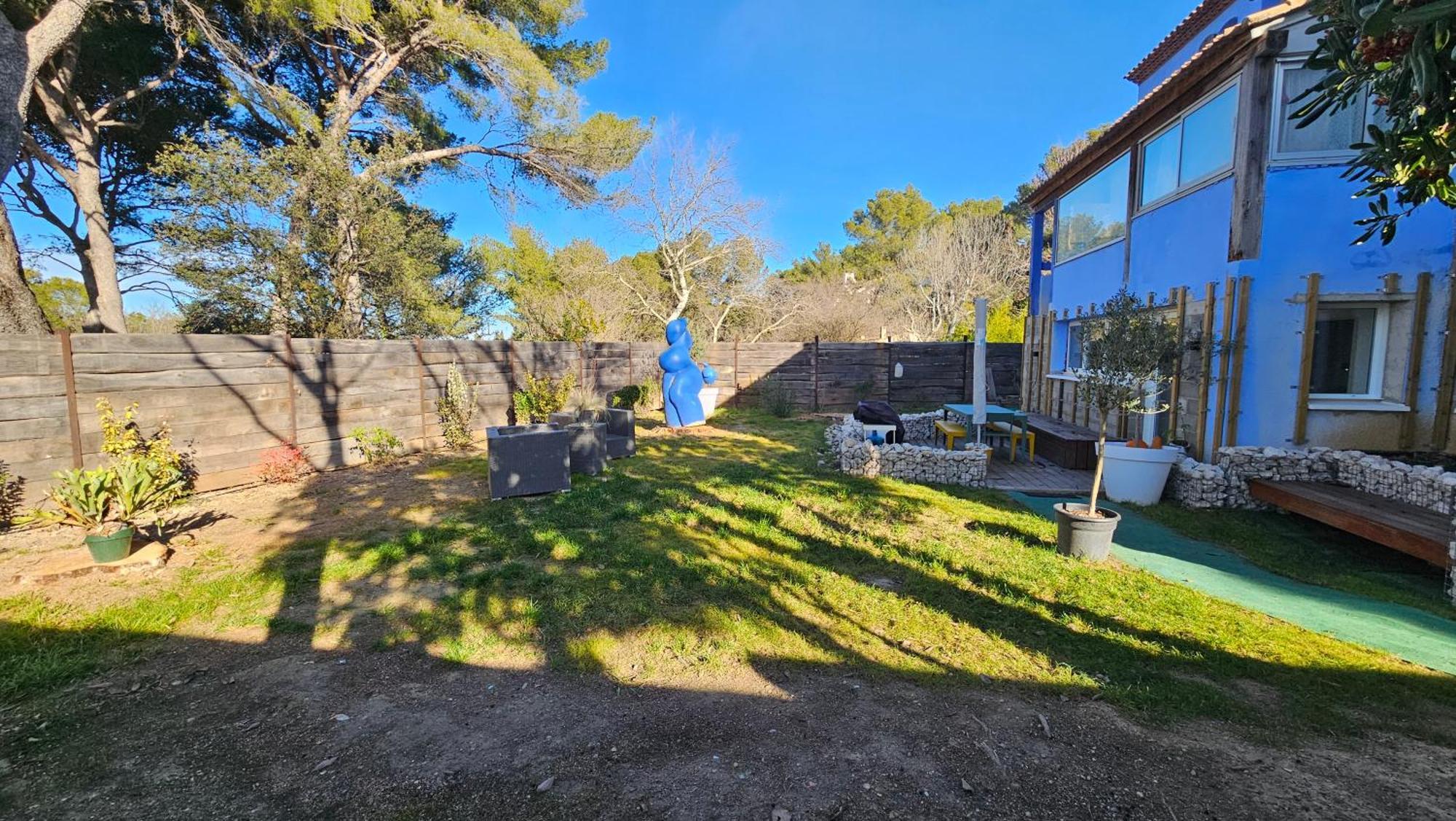 La Maison Bleue Holiday home *